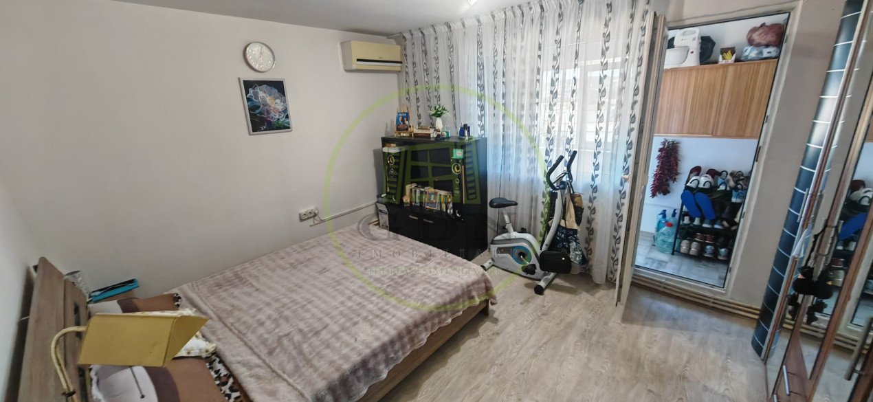 Apartament 3 camere, 58 mp, mansarda, Lapus zona trenul pierdut
