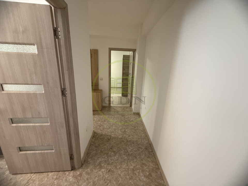 Garsonieră decomandată, 42 mp, cartier Cornițoiu, zona Liceul George Bibescu
