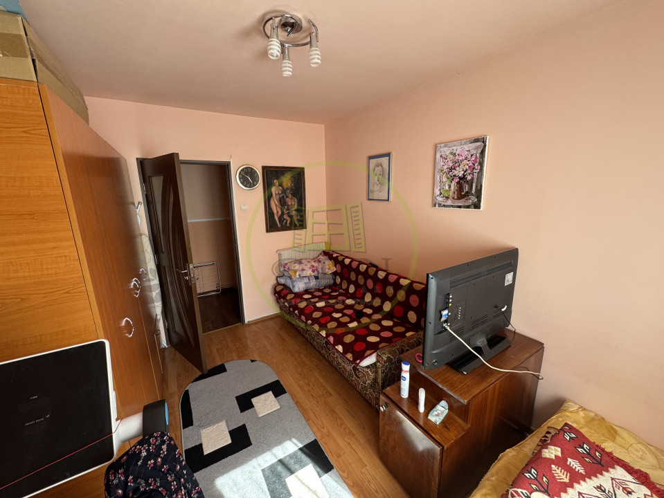 Apartament cu 4 camere | 86 mp | etaj 3/4 | Tractorul, str Aluminiului | Brasov