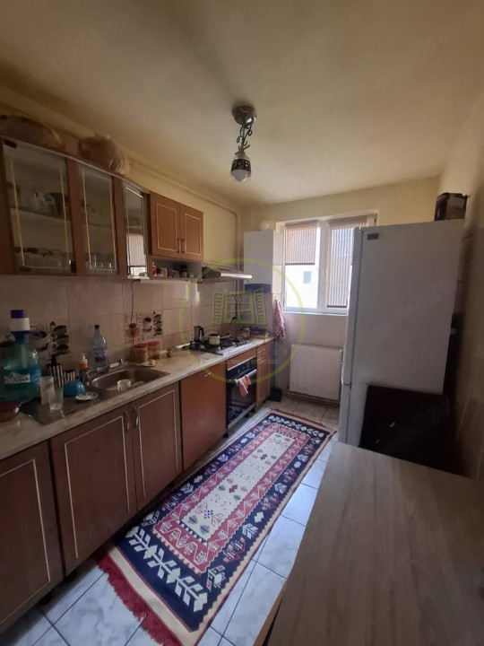 Apartament cu 4 camere | 86 mp | etaj 3/4 | Tractorul, str Aluminiului | Brasov