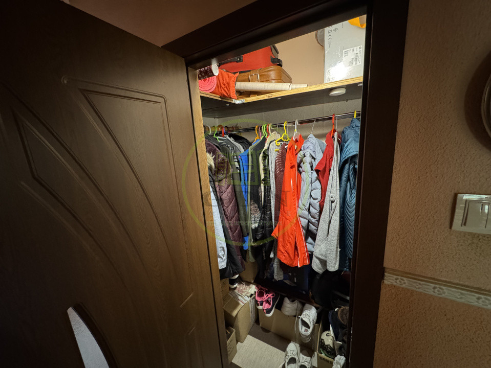 Apartament cu 4 camere | 86 mp | etaj 3/4 | Tractorul, str Aluminiului | Brasov