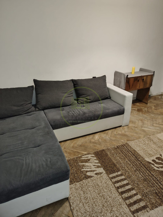 Apartament central 3 camere de inchiriat