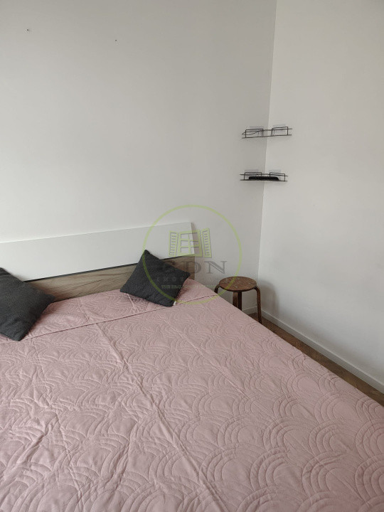 Apartament central 3 camere de inchiriat