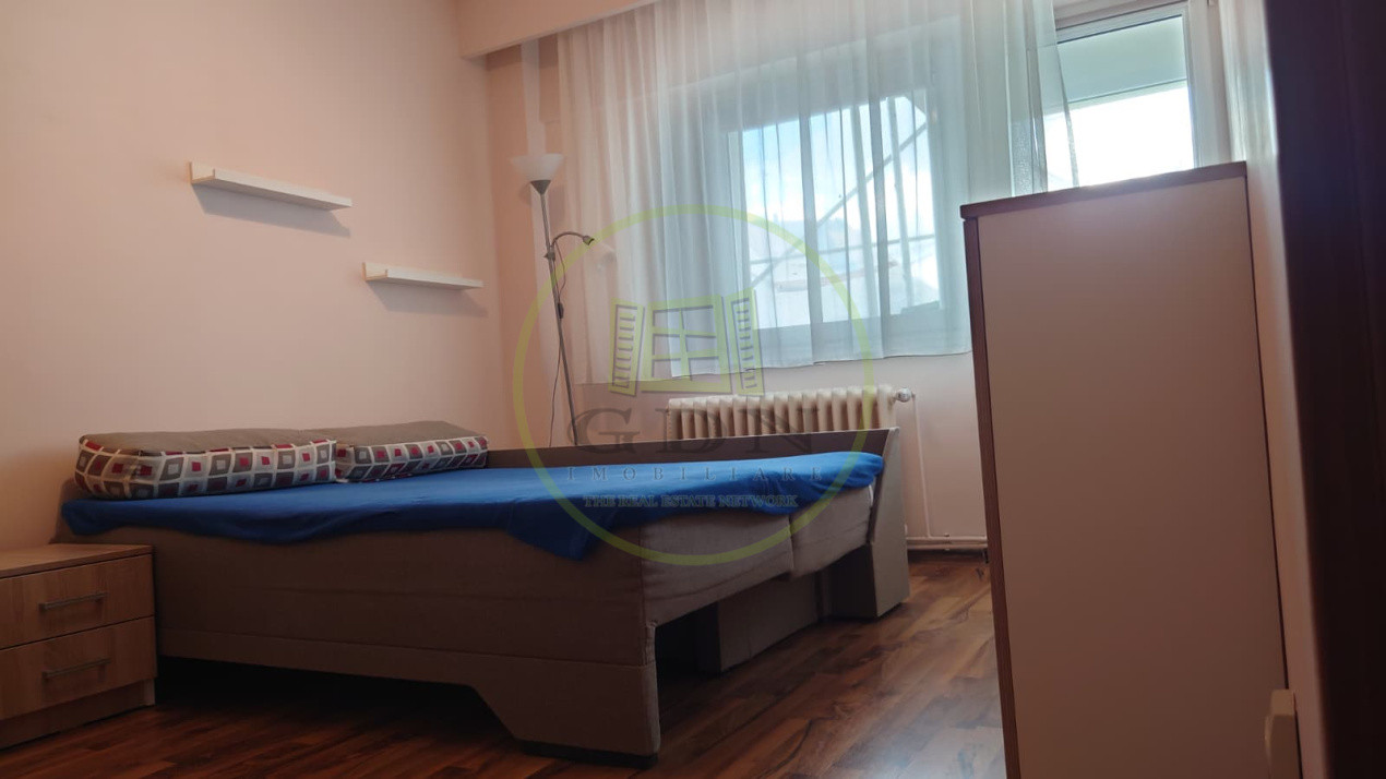 Apartament de vanzare, doua camere, decomanda, 66mp, zona Garii