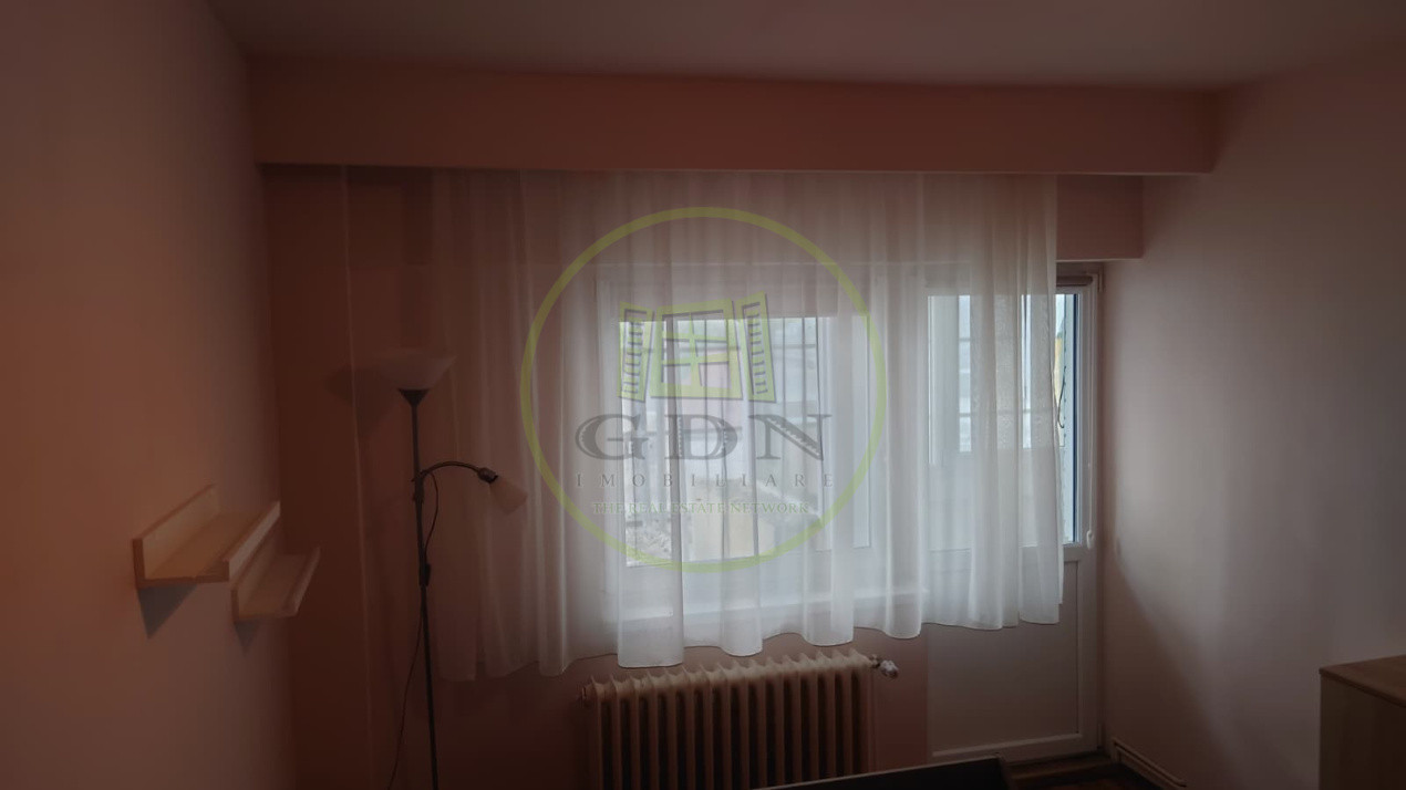 Apartament de vanzare, doua camere, decomanda, 66mp, zona Garii