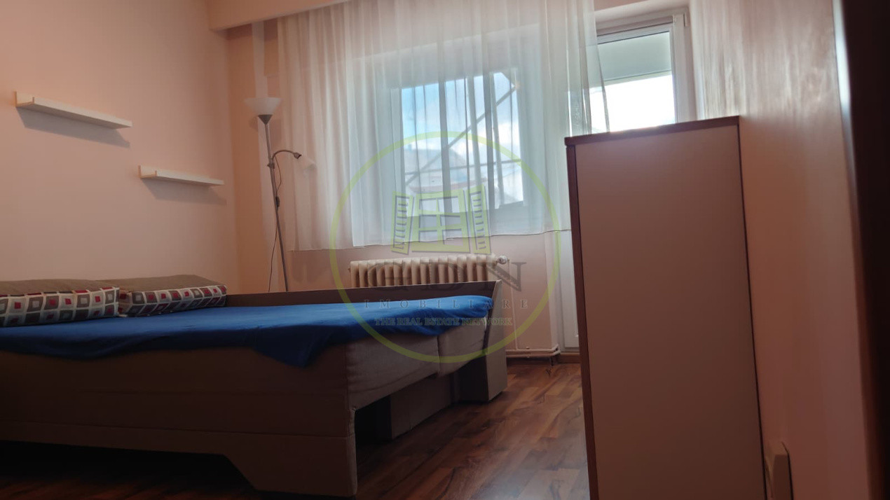 Apartament de vanzare, doua camere, decomanda, 66mp, zona Garii