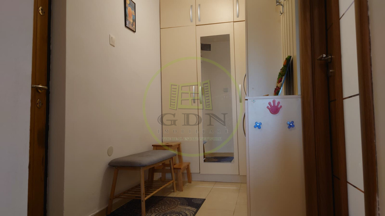 Apartament de vanzare, doua camere, decomanda, 66mp, zona Garii