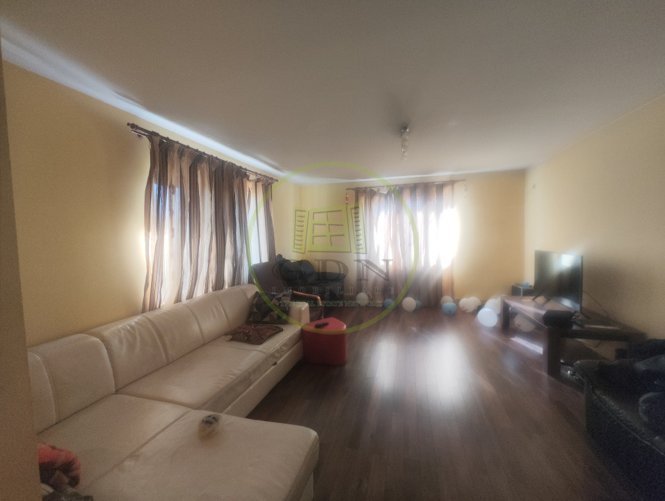 Casa 4 camere, teren 500 mp, Preajba, zona Damila