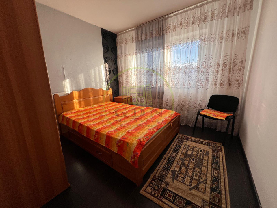 Apartament 3 camere, semidecomandat, 55.65 mp, Sarari
