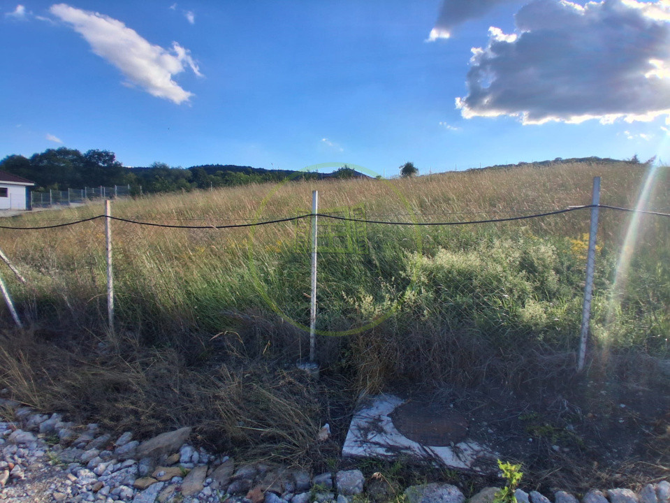 Teren intravilan de vânzare, 700 mp.  la 8 km de Cluj-Napoca