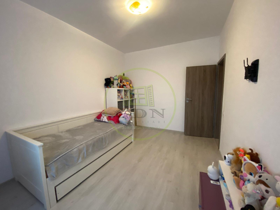Apartament Generos 3 Camere – Zonă Deventer, Parcare Inclusă 