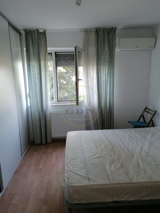 Garsonieră utilată, mobilată, str Uzinelor, după Podul CFR, tel 0749645066