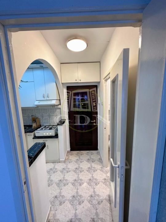 Garsonieră utilată, mobilată, str Uzinelor, după Podul CFR, tel 0749645066