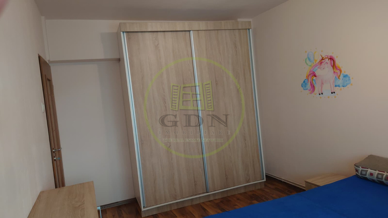 Apartament de inchiriat, doua camere, decomanda, 66mp, zona Garii