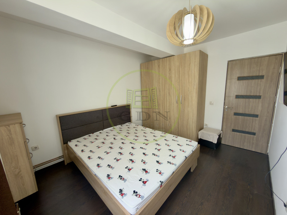 Apartament 2 camere, decomandat, cartier Craiovita Noua, zona Racheta