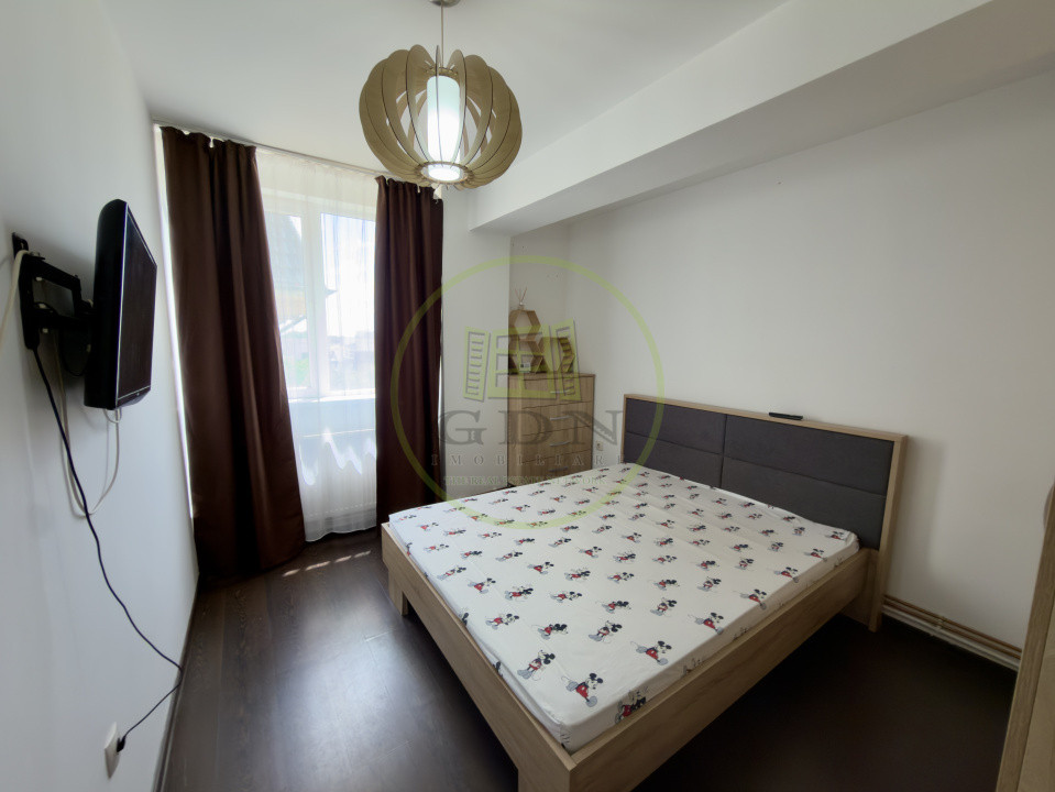 Apartament 2 camere, decomandat, cartier Craiovita Noua, zona Racheta