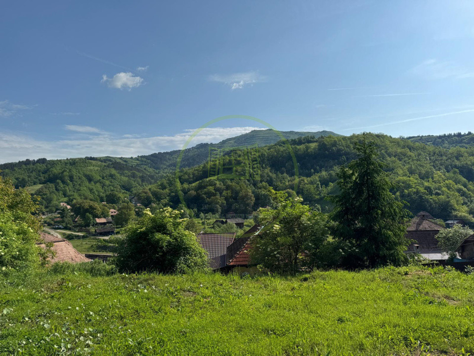 Teren intravilan 412 mp. plus garaj, sat Ocoliș, jud Alba