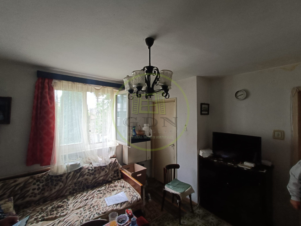 Apartament cu 3 camere de vânzare - Reghin Pomilor 