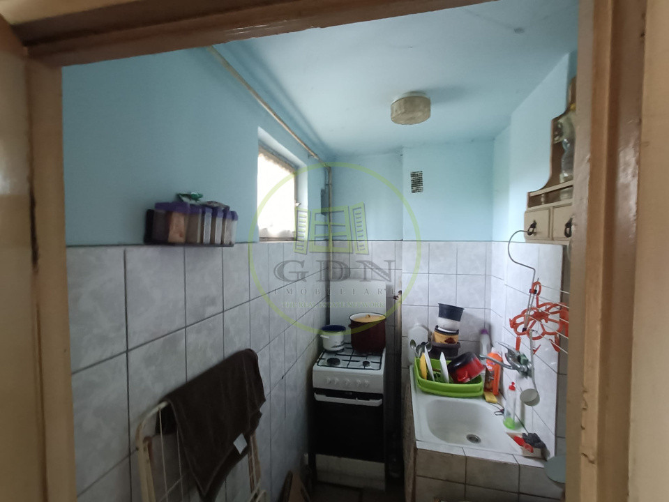 Apartament cu 3 camere de vânzare - Reghin Pomilor 