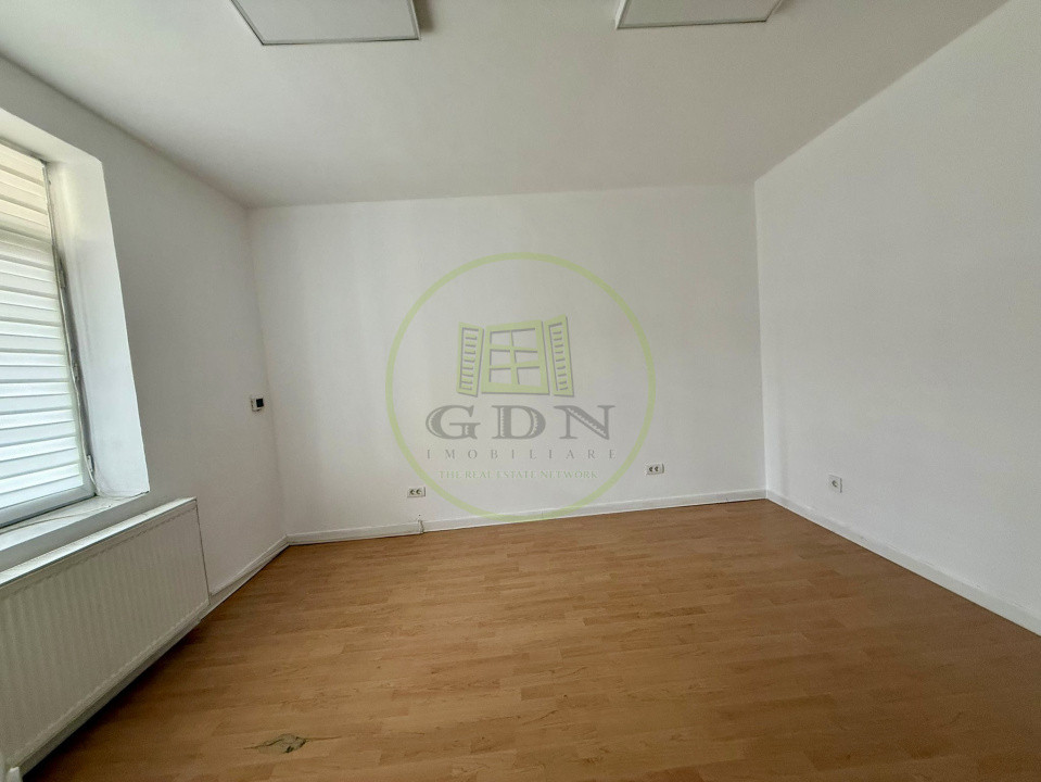 Apartament 3 camere, decomandat, 115.54 mp, Garii