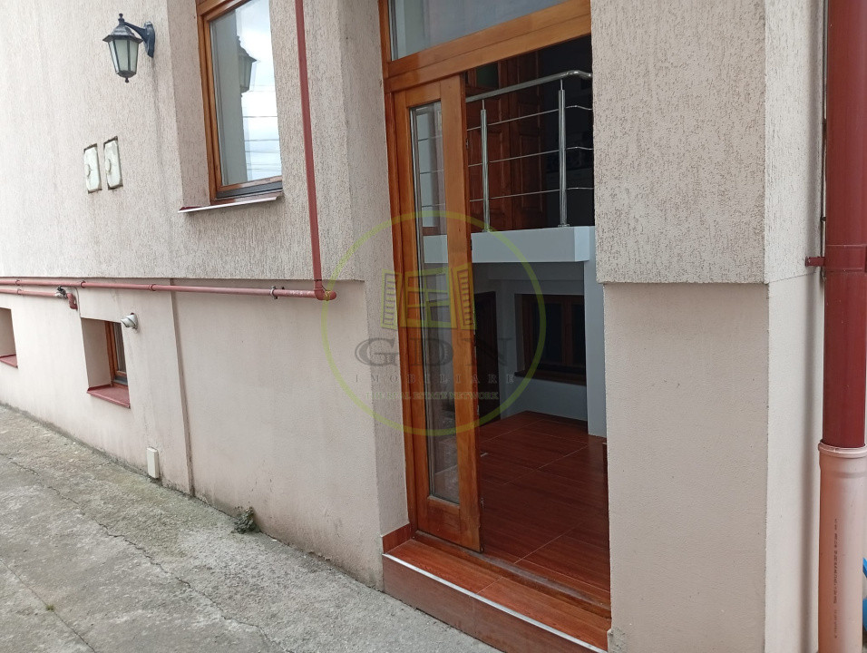 Casă 4 Camere pe 2 Nivele – Ideală pentru Firme / Muncitori