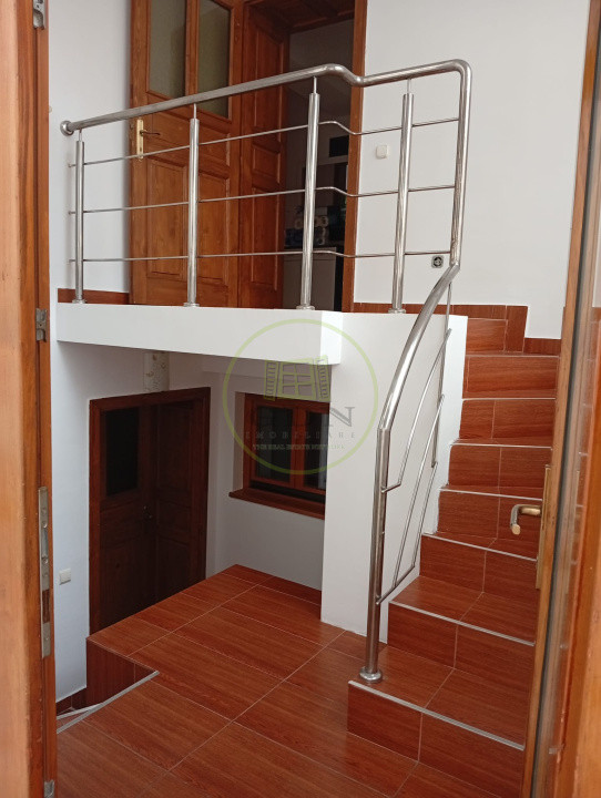 Casă 4 Camere pe 2 Nivele – Ideală pentru Firme / Muncitori