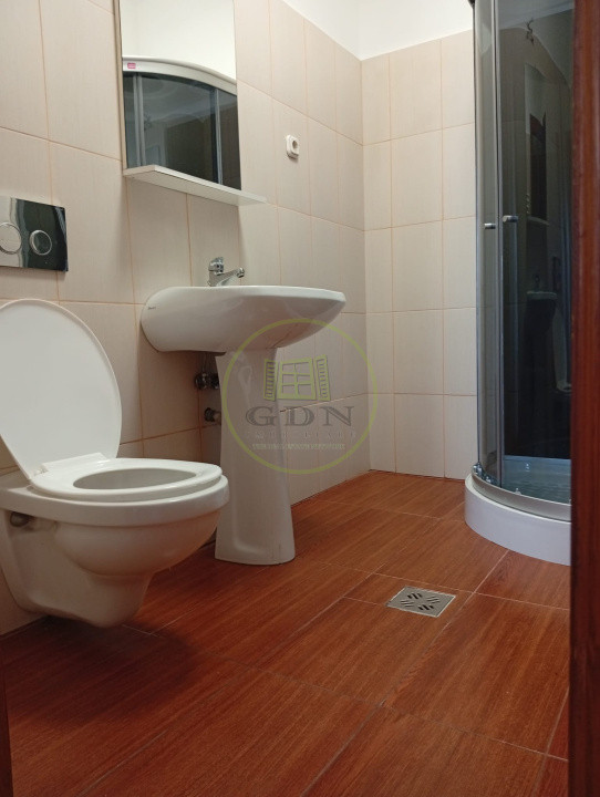 Casă 4 Camere pe 2 Nivele – Ideală pentru Firme / Muncitori