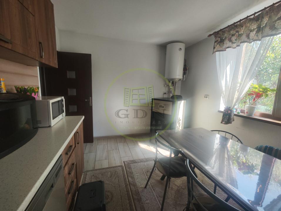 Casa 5 camere, teren 481 mp, Preajaba, com. Malu Mare, zona Damila.