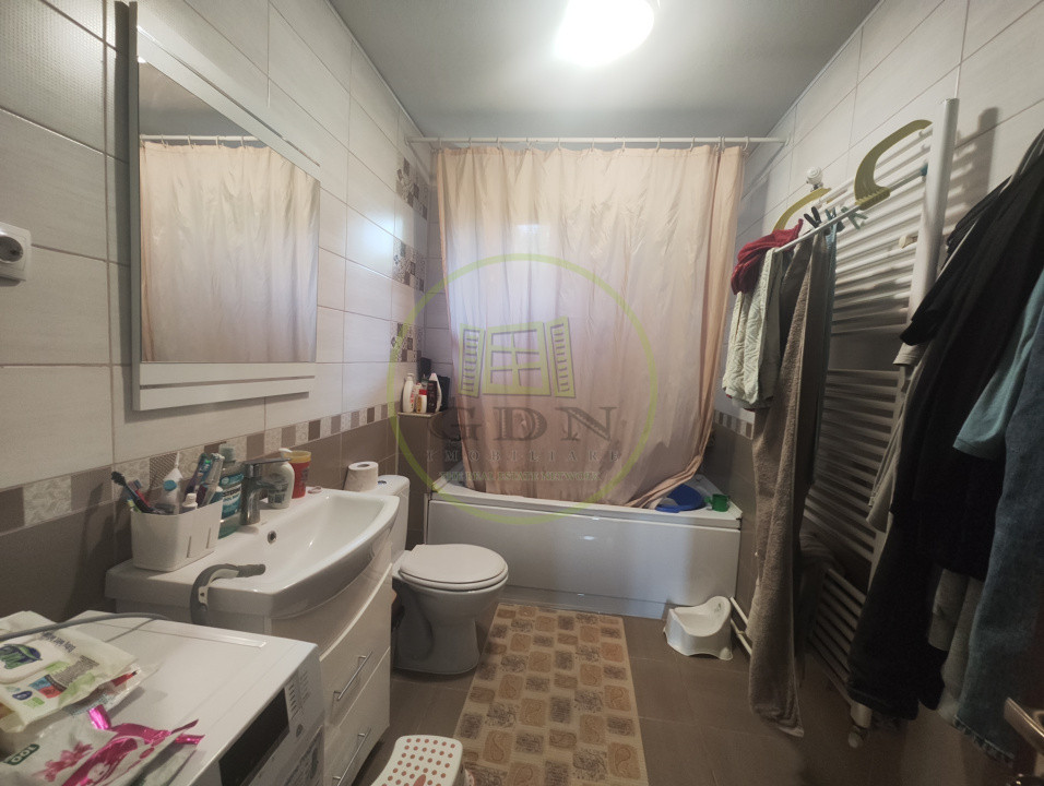 Casa 5 camere, teren 481 mp, Preajaba, com. Malu Mare, zona Damila.
