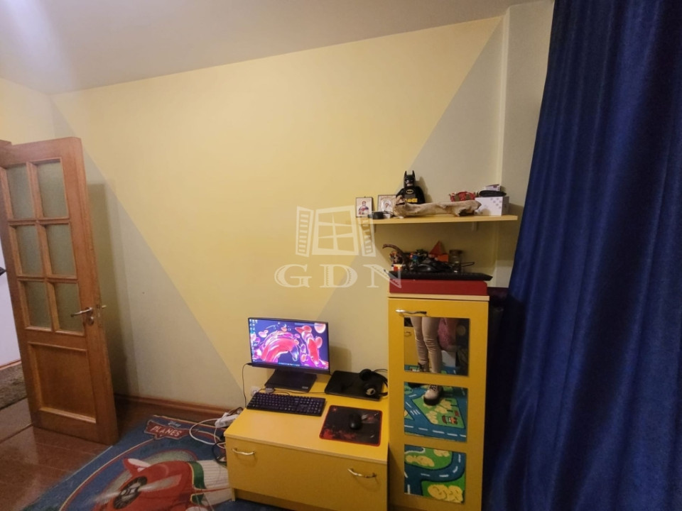 Vanzare apartament - Bld. Bucuresti