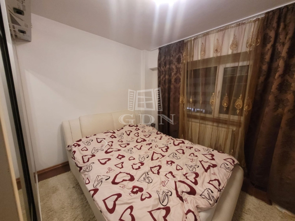 Vanzare apartament - Bld. Bucuresti