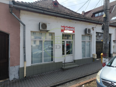 Spatiu comercial de vânzare - Reghin zona centrală  