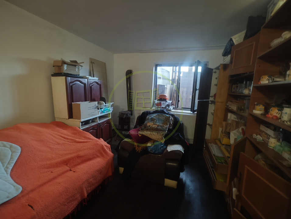 Casa 3 camere, teren 450 mp, Craiova, cartier Bariera Valcii