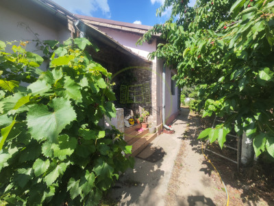 Casa 3 camere, teren 450 mp, Craiova, cartier Bariera Valcii