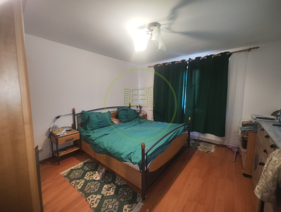Casa 6 camere, teren 400 mp, localitatea Braniste, com. Podari