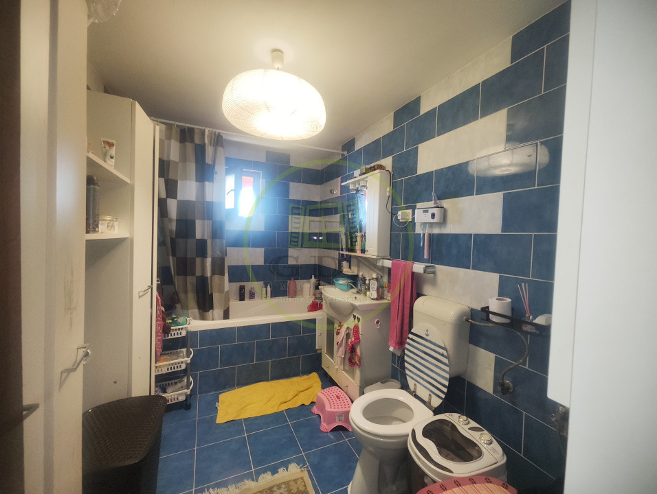 Casa 6 camere, teren 400 mp, localitatea Braniste, com. Podari