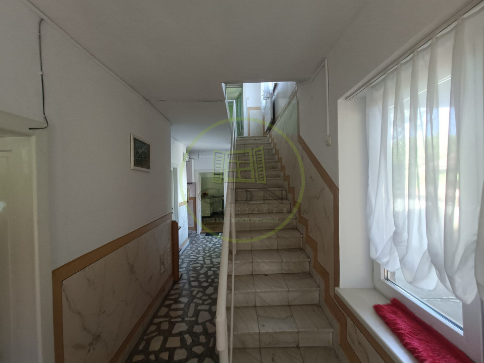 Casă vilă de vânzare în Reghin, zona centrală.