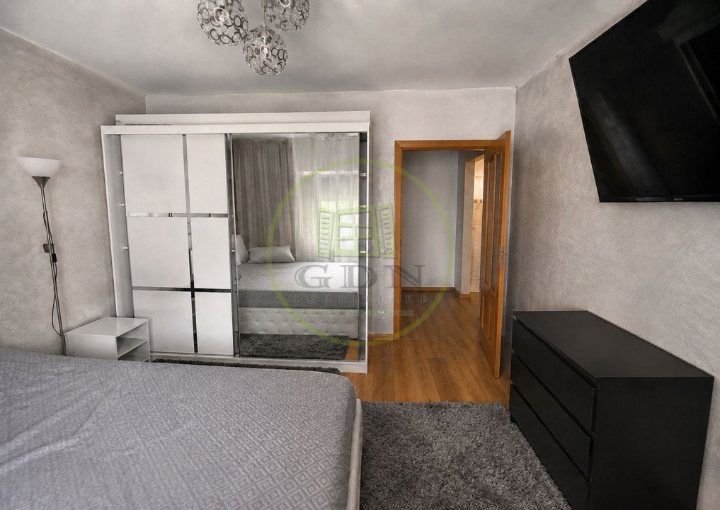Apartament 4 camere, 80.66 mp, cartier Craiovita, zona Big 