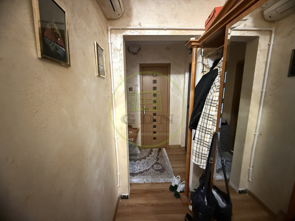 Apartament 4 camere, 80.66 mp, cartier Craiovita, zona Big 