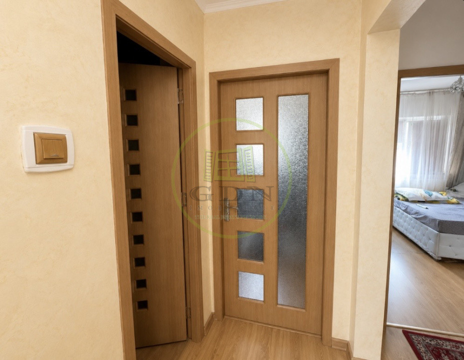 Apartament 4 camere, 80.66 mp, cartier Craiovita, zona Big 