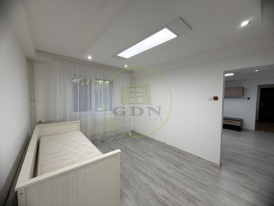 Apartament 3 camere, 63.8 mp, Centru