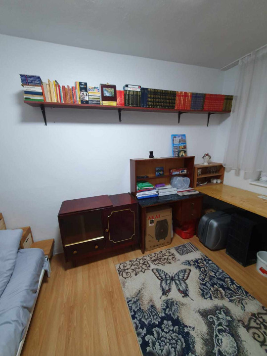 Apartament 3 camere, zona Rahova, 46 mp utili