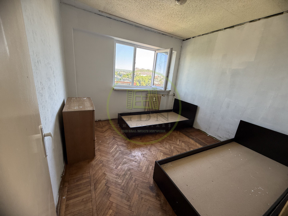 Apartament 4 camere, 76.55 mp, Calea București, zona Rotonda