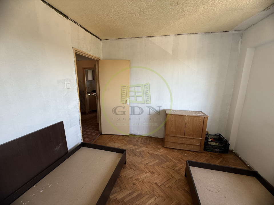 Apartament 4 camere, 76.55 mp, Calea București, zona Rotonda