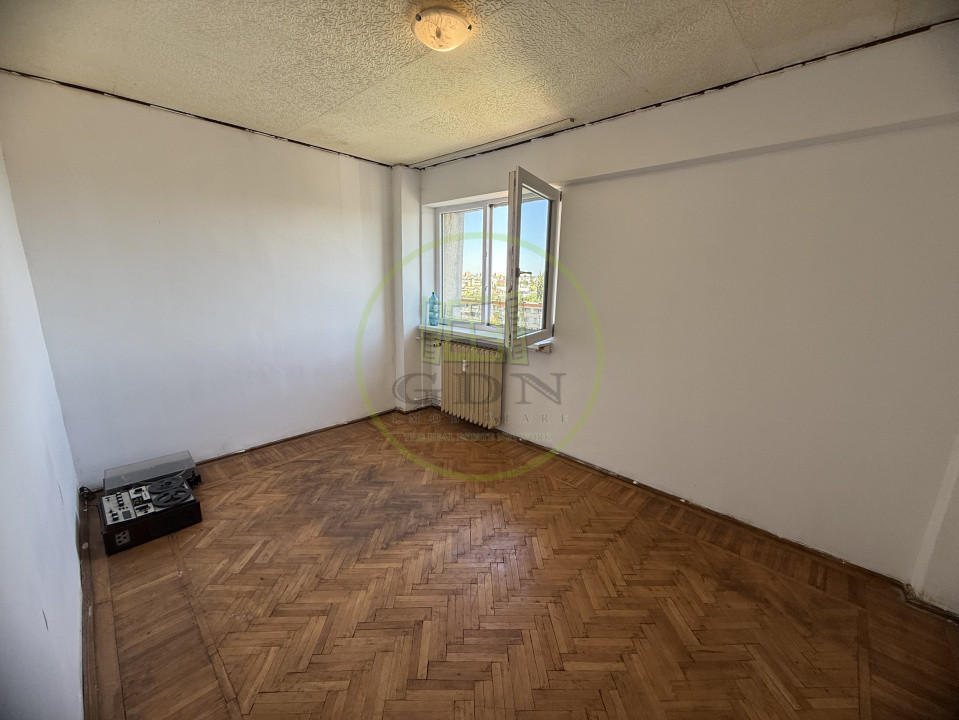 Apartament 4 camere, 76.55 mp, Calea București, zona Rotonda
