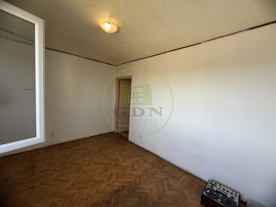 Apartament 4 camere, 76.55 mp, Calea București, zona Rotonda