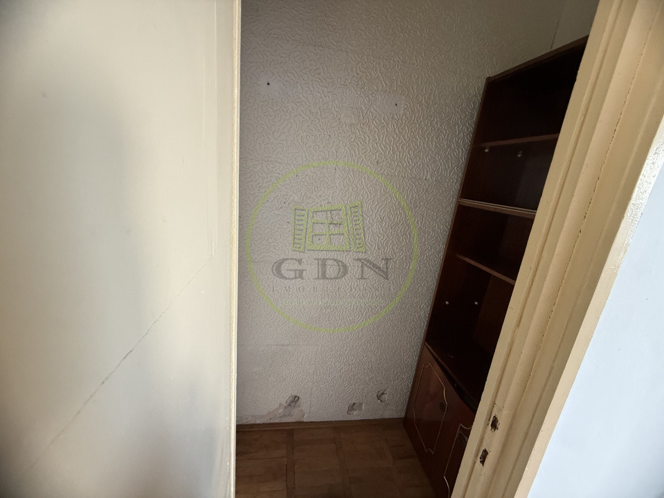 Apartament 4 camere, 76.55 mp, Calea București, zona Rotonda