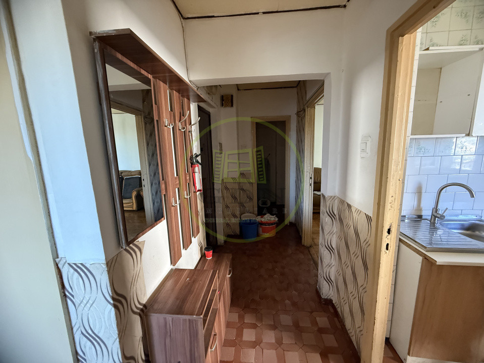 Apartament 4 camere, 76.55 mp, Calea București, zona Rotonda