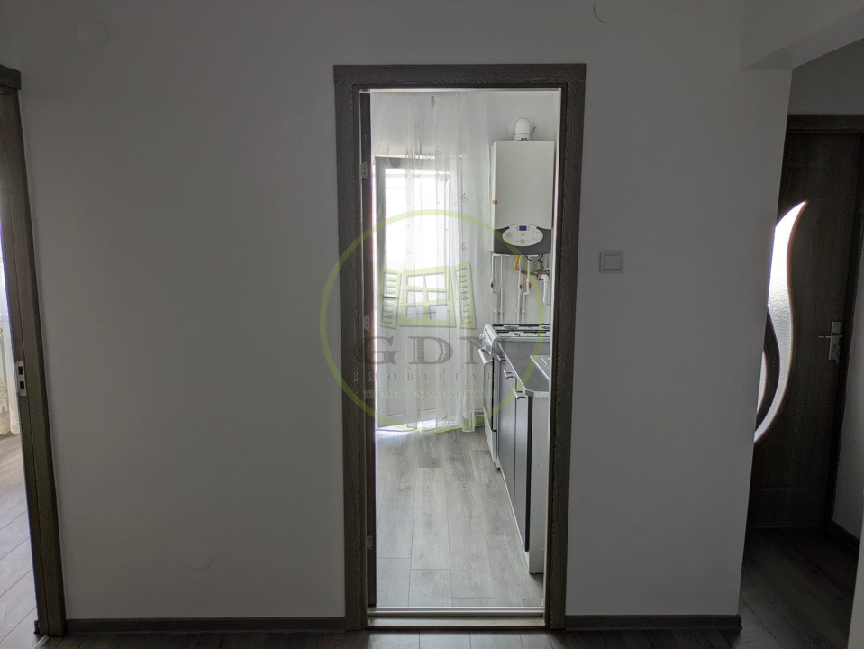 Apartament 2 camere de inchiriat, 300 Euro