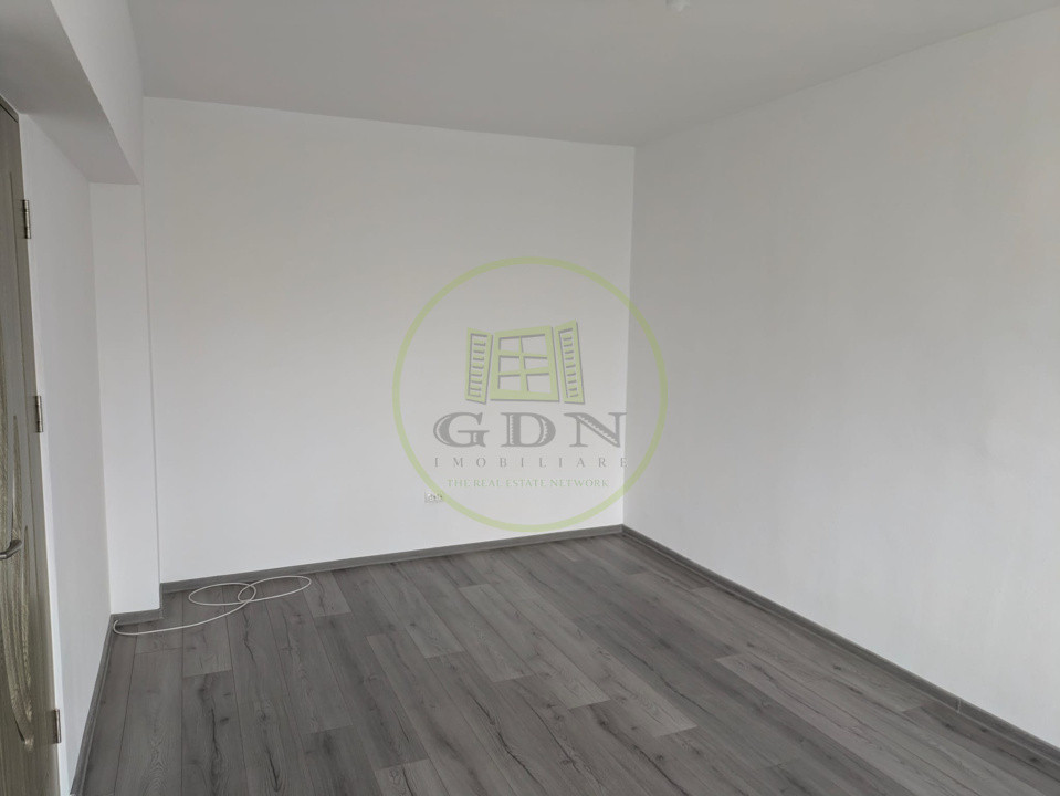 Apartament 2 camere de inchiriat, 300 Euro